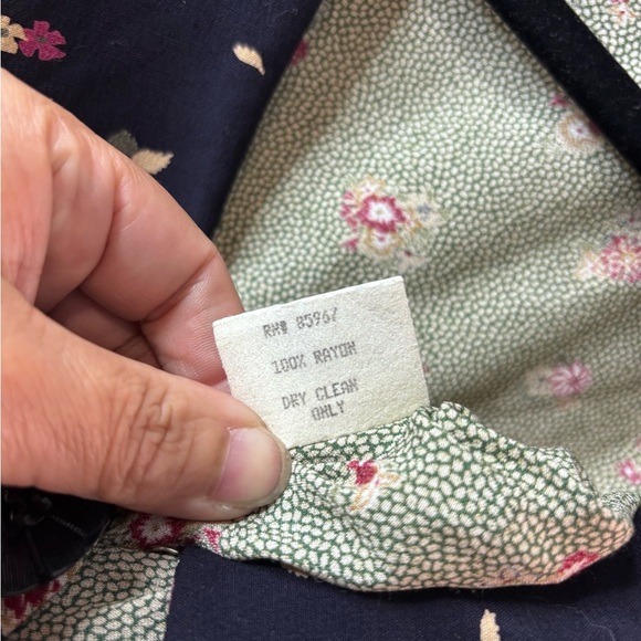 Flattered Green and Dark Blue Floral Midi Dress - Picture 4 of 11